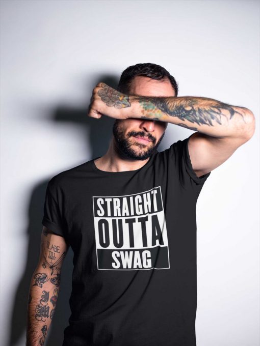 8 19 Superhumour.com Straight Outta Swag - Men’s T-shirt